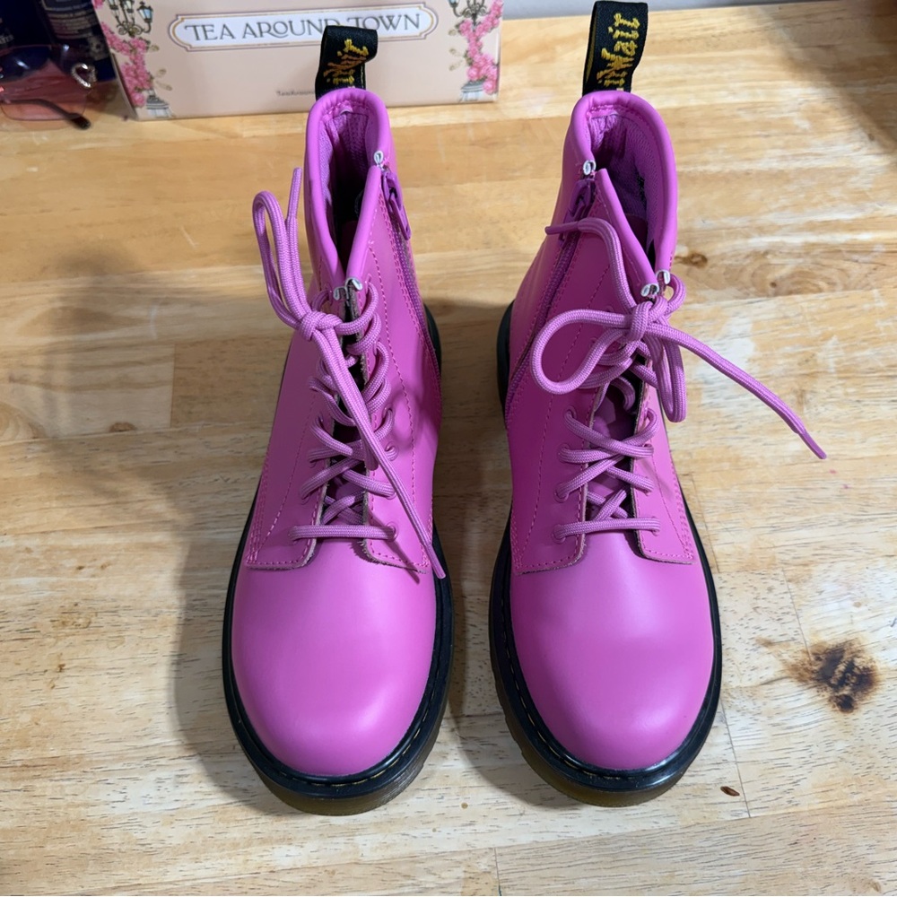 Dr martens ladies 5 pastel pink - boots never worn.
